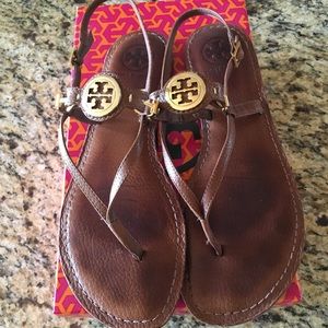 Tory Burch Brown Ali Thong Sandals Size 9